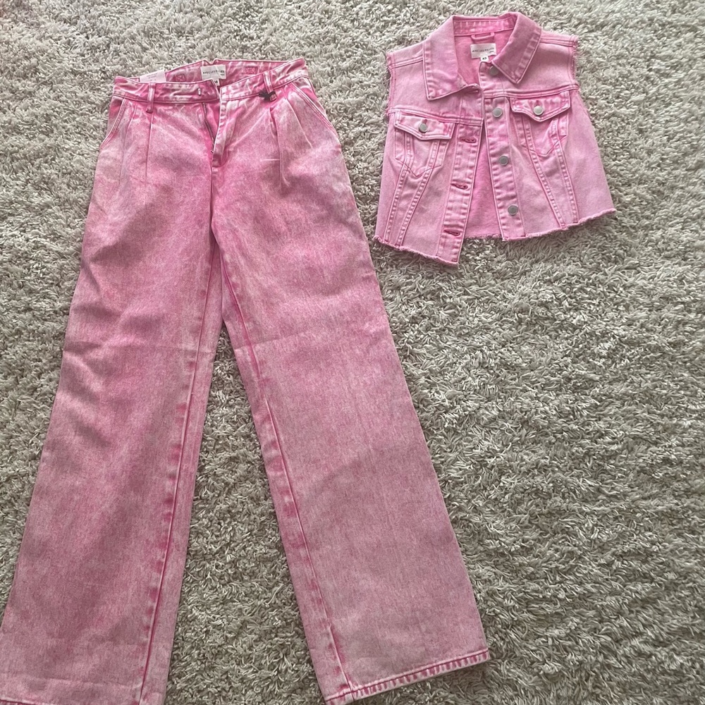 Avec Les Filles Pink Wide-Leg Pants and Cropped Vest
